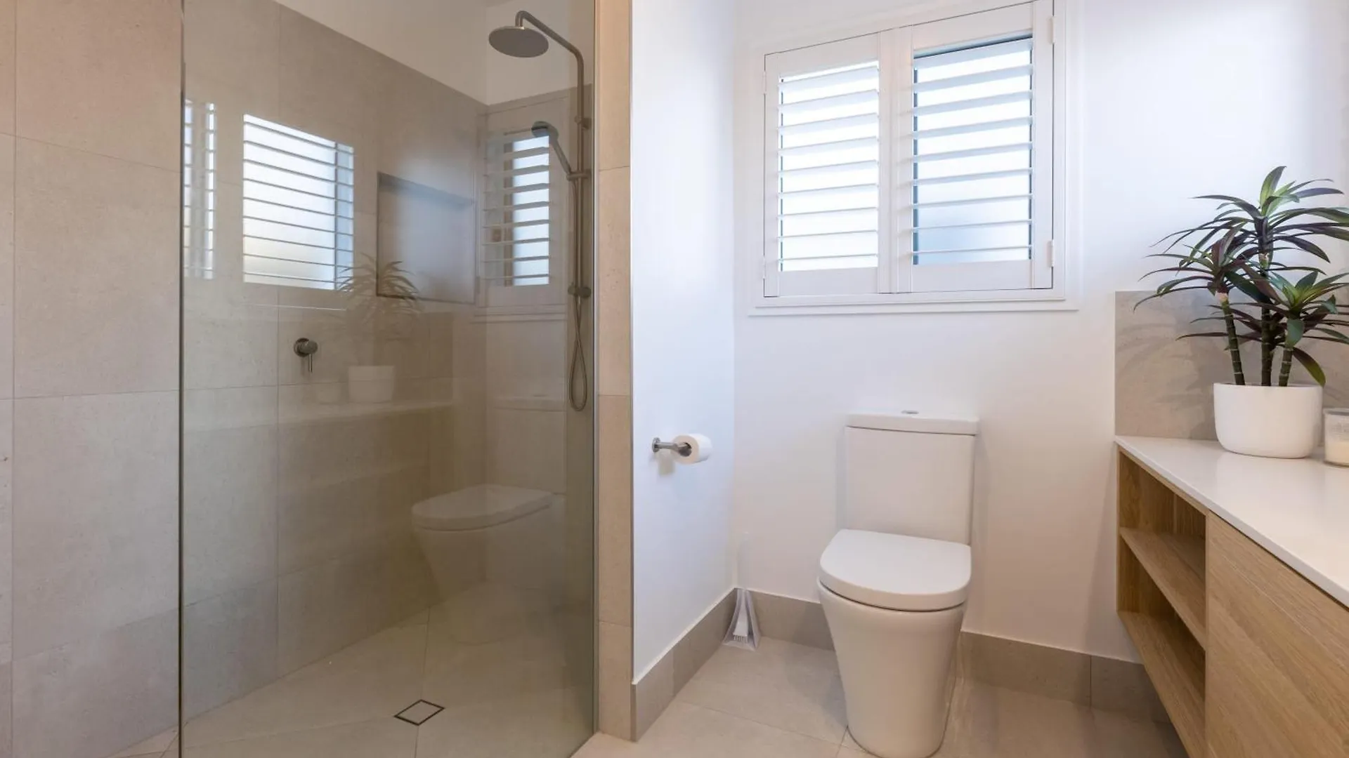 Tranquil Whitehaven Retreat In Mooloolaba Villa 0*,